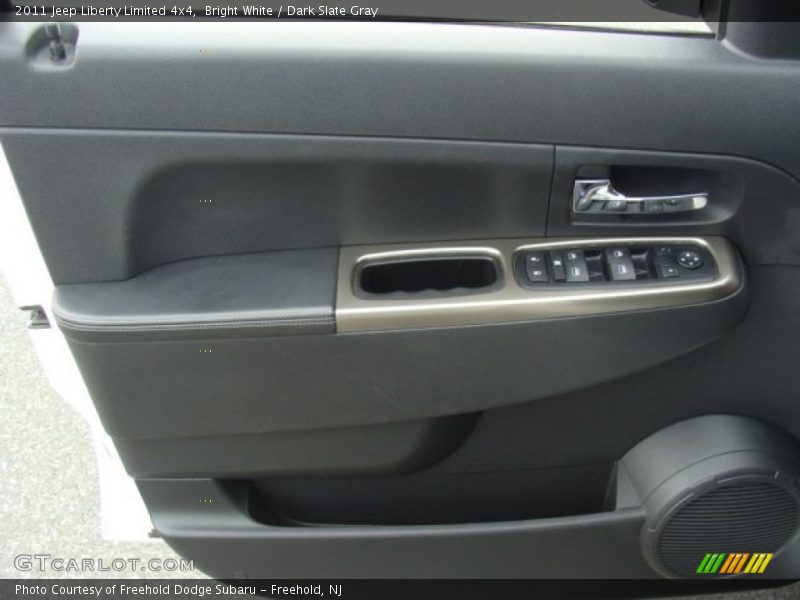 Bright White / Dark Slate Gray 2011 Jeep Liberty Limited 4x4