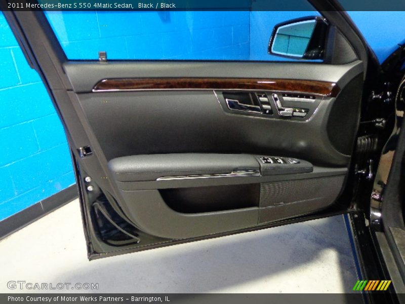 Black / Black 2011 Mercedes-Benz S 550 4Matic Sedan