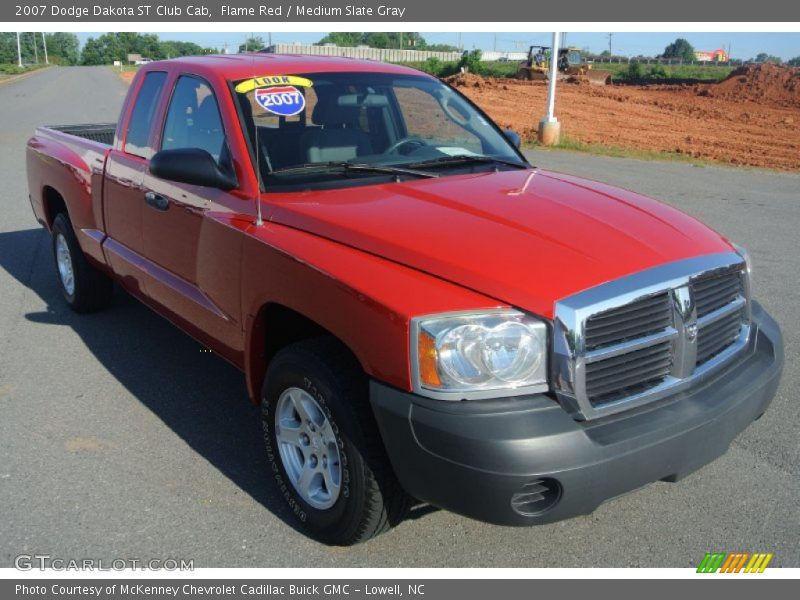 Flame Red / Medium Slate Gray 2007 Dodge Dakota ST Club Cab