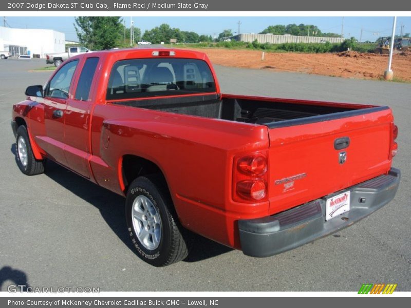 Flame Red / Medium Slate Gray 2007 Dodge Dakota ST Club Cab