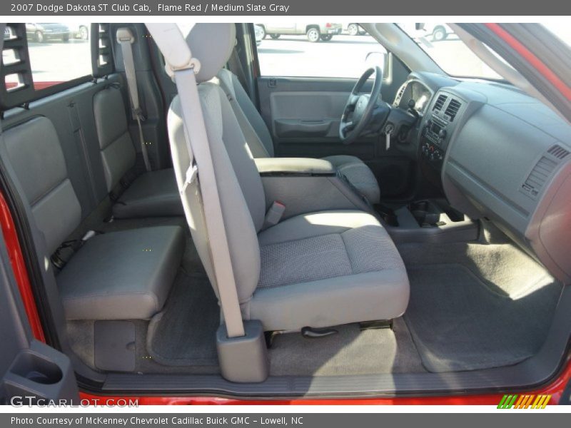 Flame Red / Medium Slate Gray 2007 Dodge Dakota ST Club Cab