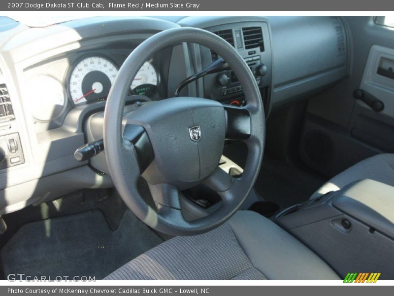 Flame Red / Medium Slate Gray 2007 Dodge Dakota ST Club Cab