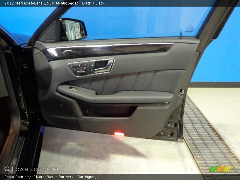 Black / Black 2012 Mercedes-Benz E 550 4Matic Sedan