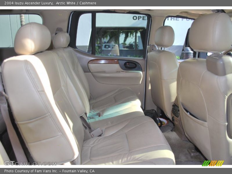 Arctic White / Cashmere 2004 Isuzu Ascender Luxury