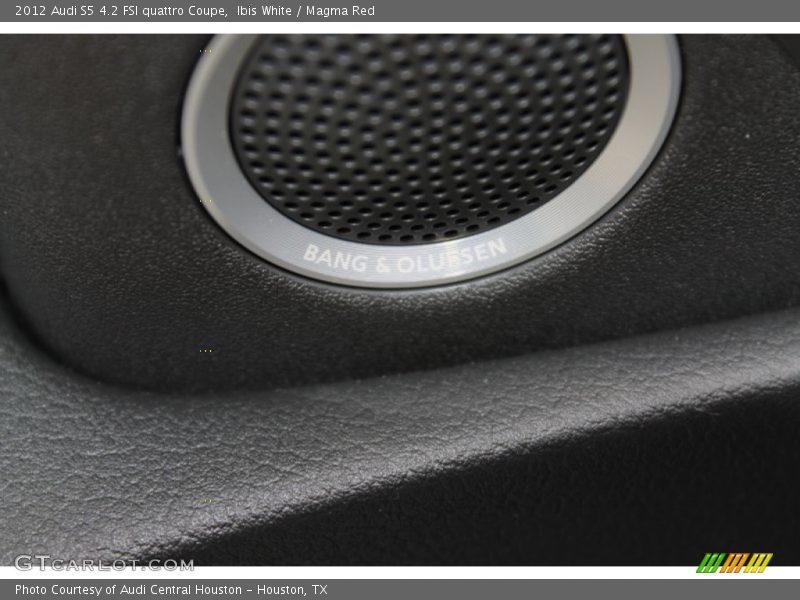 Audio System of 2012 S5 4.2 FSI quattro Coupe