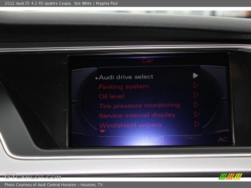 Ibis White / Magma Red 2012 Audi S5 4.2 FSI quattro Coupe