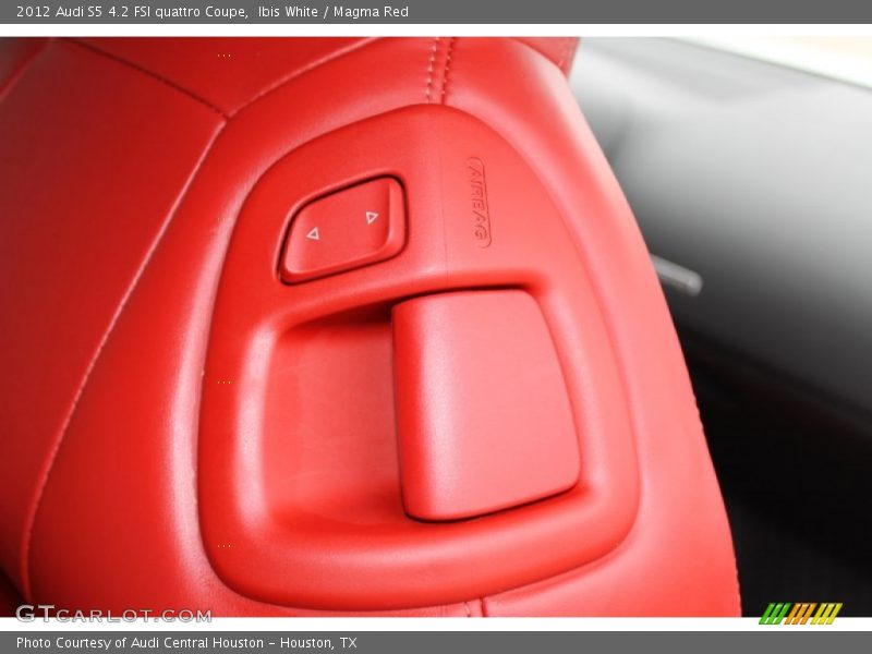 Ibis White / Magma Red 2012 Audi S5 4.2 FSI quattro Coupe