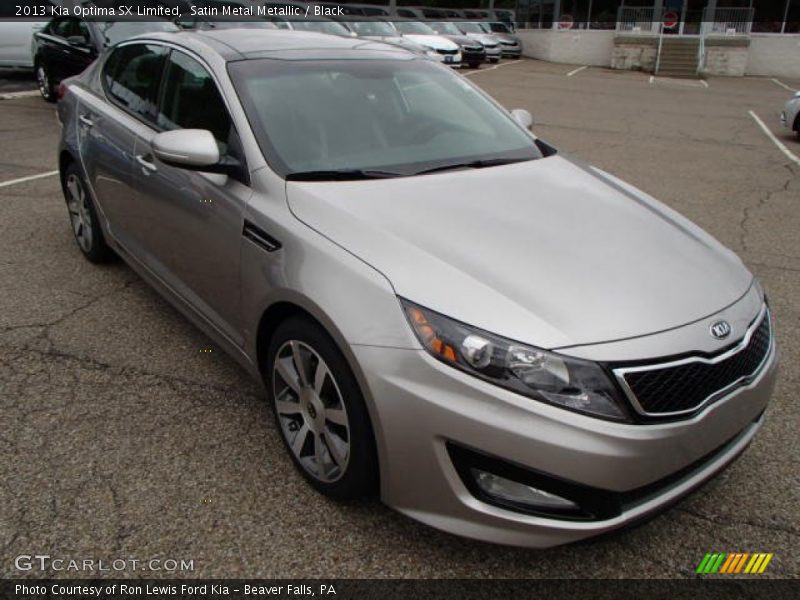 Front 3/4 View of 2013 Optima SX Limited