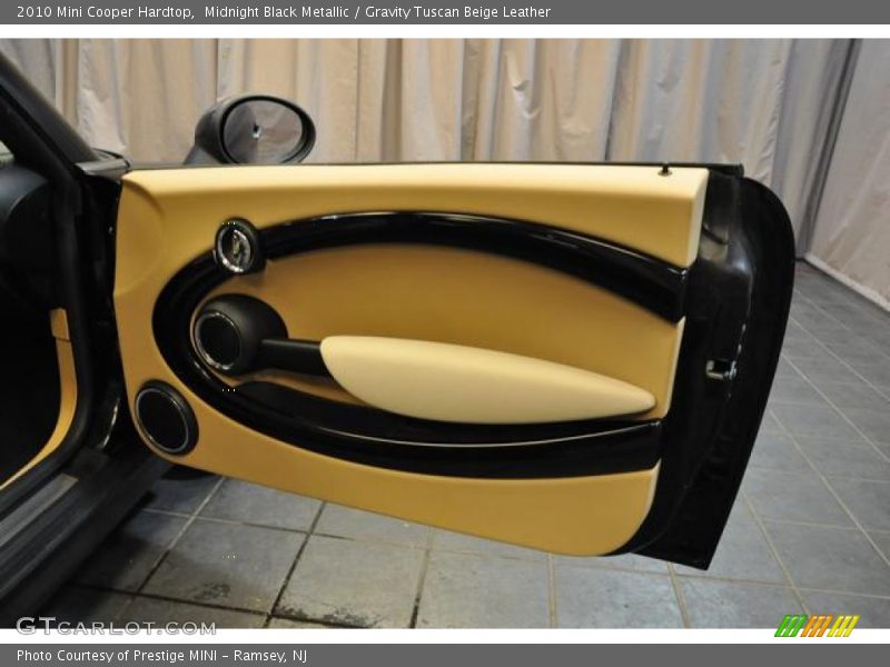 Midnight Black Metallic / Gravity Tuscan Beige Leather 2010 Mini Cooper Hardtop