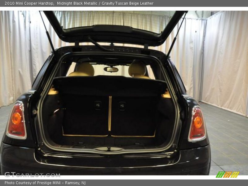 Midnight Black Metallic / Gravity Tuscan Beige Leather 2010 Mini Cooper Hardtop