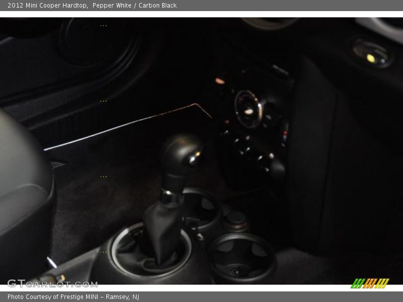 Pepper White / Carbon Black 2012 Mini Cooper Hardtop