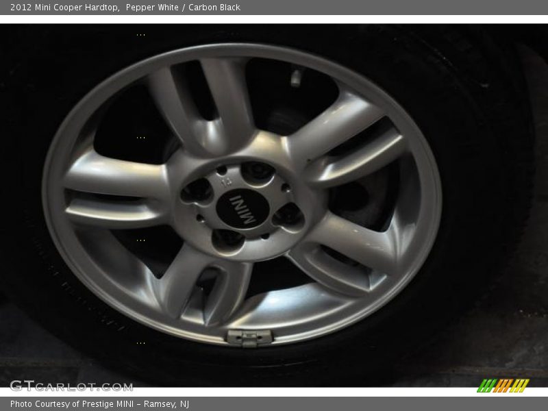 Pepper White / Carbon Black 2012 Mini Cooper Hardtop