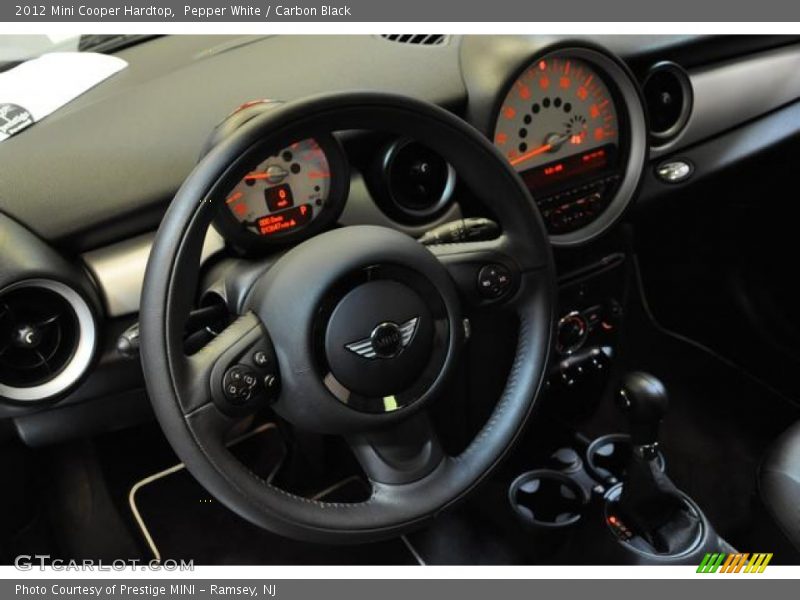 Pepper White / Carbon Black 2012 Mini Cooper Hardtop