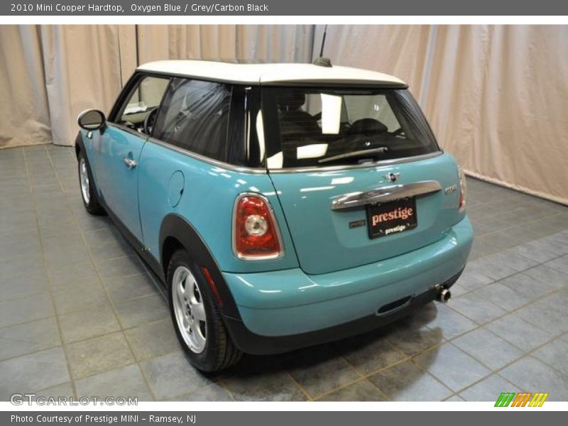 Oxygen Blue / Grey/Carbon Black 2010 Mini Cooper Hardtop