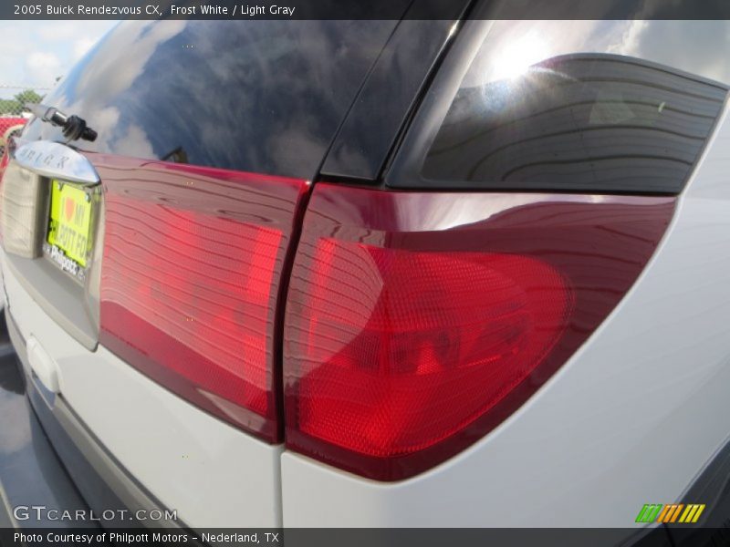 Frost White / Light Gray 2005 Buick Rendezvous CX