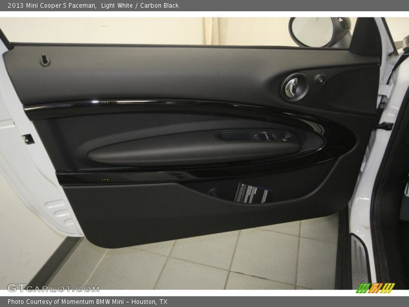 Light White / Carbon Black 2013 Mini Cooper S Paceman