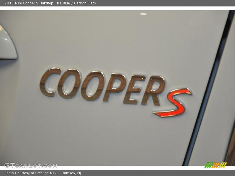 Ice Blue / Carbon Black 2013 Mini Cooper S Hardtop