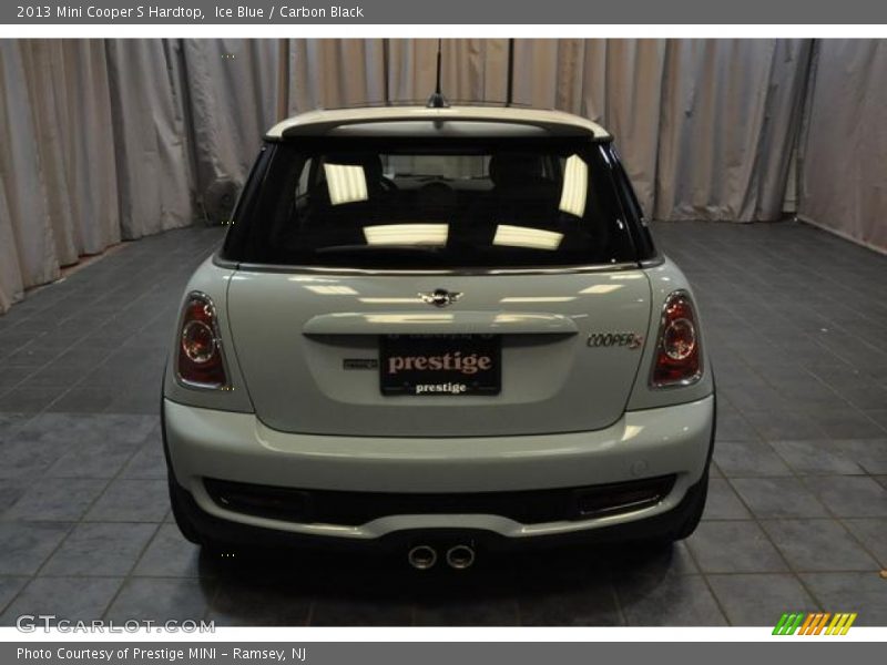 Ice Blue / Carbon Black 2013 Mini Cooper S Hardtop