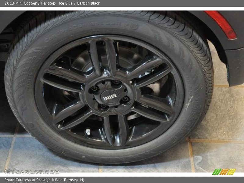 Ice Blue / Carbon Black 2013 Mini Cooper S Hardtop