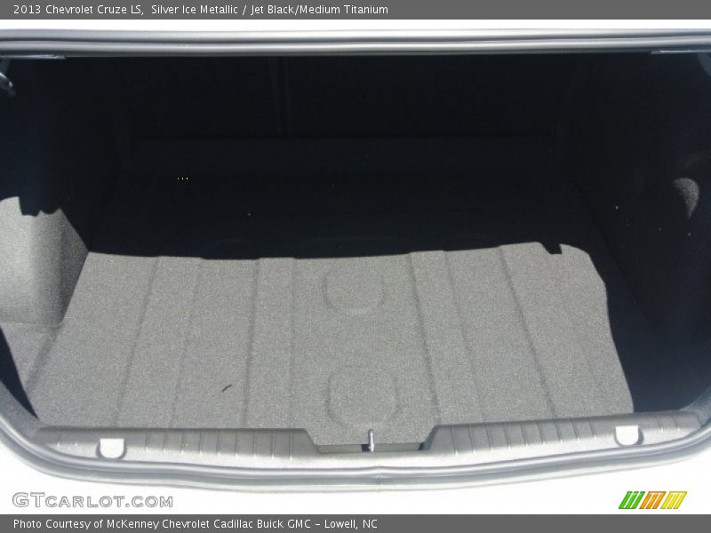 Silver Ice Metallic / Jet Black/Medium Titanium 2013 Chevrolet Cruze LS