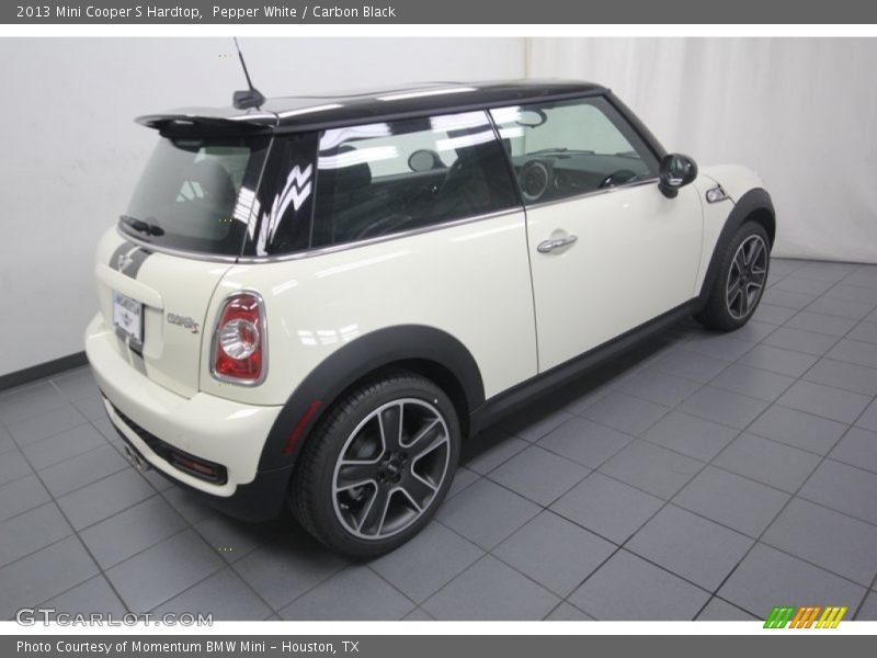 Pepper White / Carbon Black 2013 Mini Cooper S Hardtop