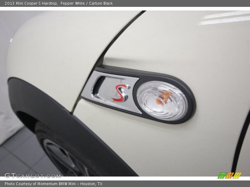 Pepper White / Carbon Black 2013 Mini Cooper S Hardtop