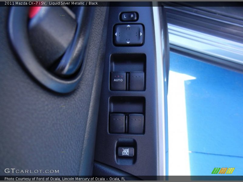 Liquid Silver Metallic / Black 2011 Mazda CX-7 i SV