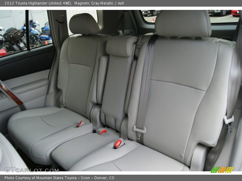 Magnetic Gray Metallic / Ash 2013 Toyota Highlander Limited 4WD