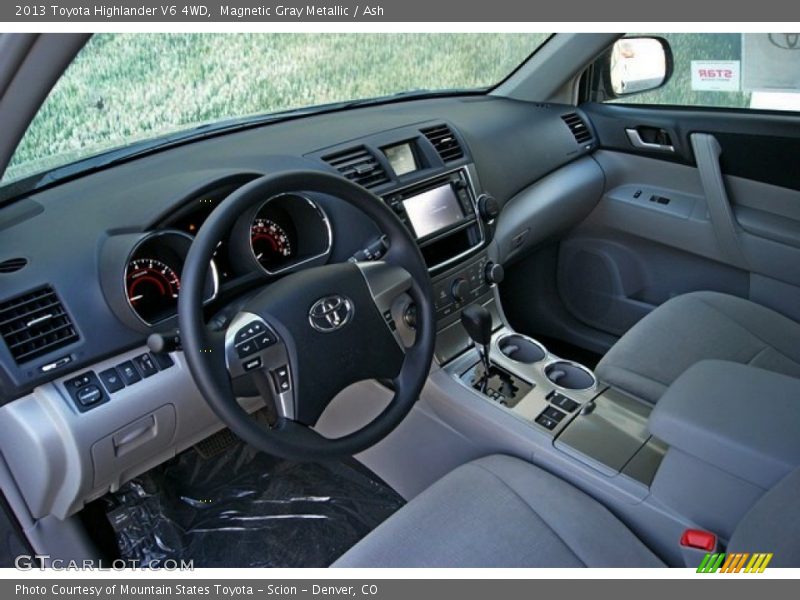 Magnetic Gray Metallic / Ash 2013 Toyota Highlander V6 4WD