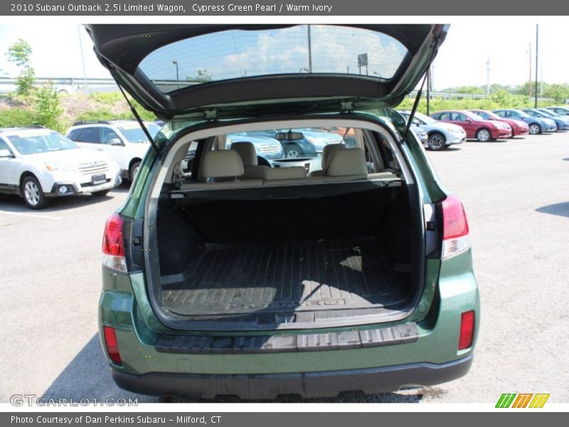 Cypress Green Pearl / Warm Ivory 2010 Subaru Outback 2.5i Limited Wagon