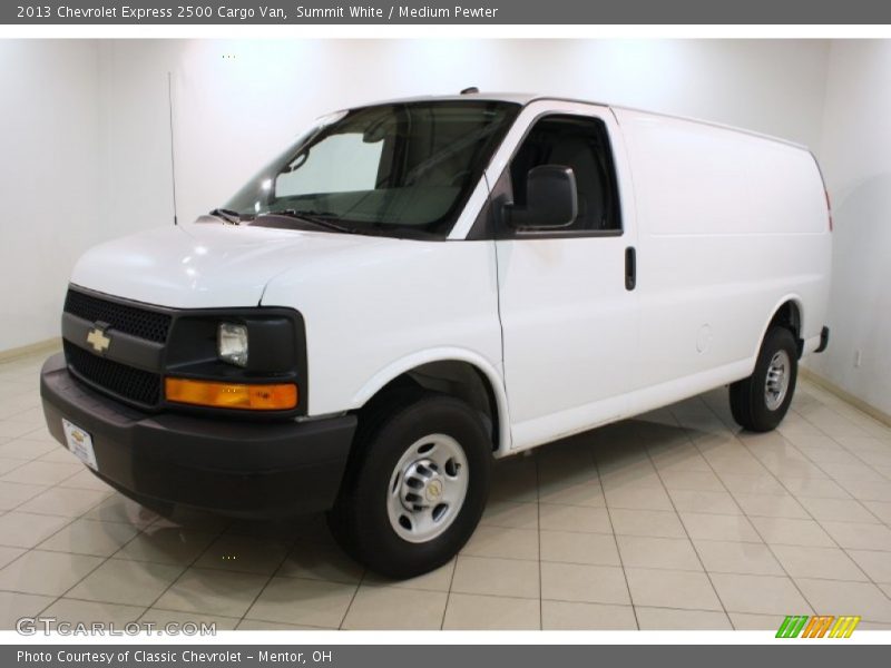 Front 3/4 View of 2013 Express 2500 Cargo Van