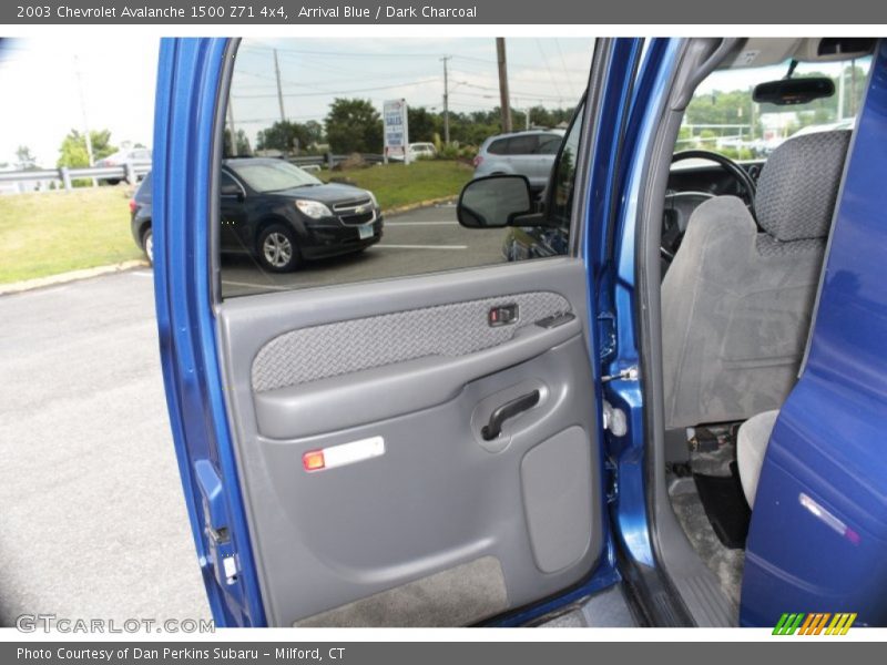 Arrival Blue / Dark Charcoal 2003 Chevrolet Avalanche 1500 Z71 4x4