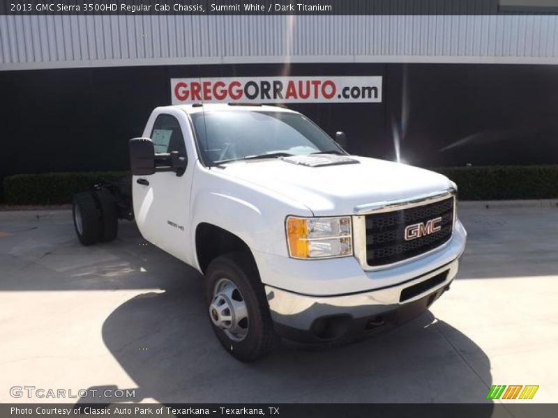 Summit White / Dark Titanium 2013 GMC Sierra 3500HD Regular Cab Chassis