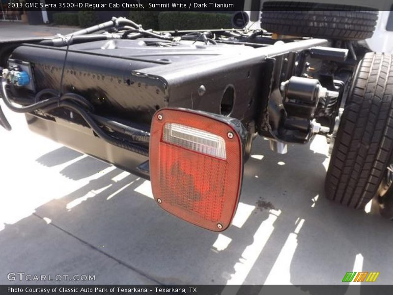 Summit White / Dark Titanium 2013 GMC Sierra 3500HD Regular Cab Chassis