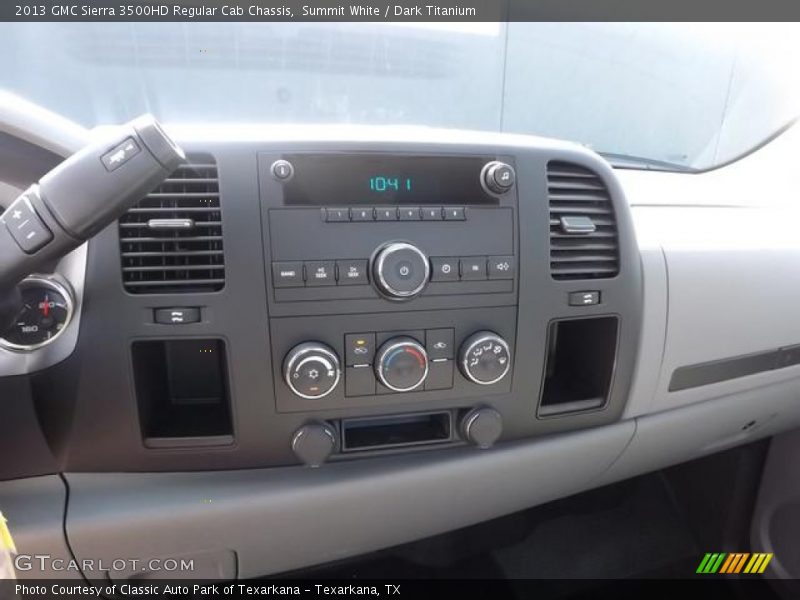 Summit White / Dark Titanium 2013 GMC Sierra 3500HD Regular Cab Chassis