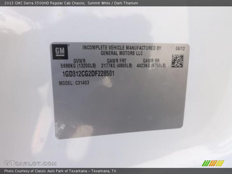 Summit White / Dark Titanium 2013 GMC Sierra 3500HD Regular Cab Chassis