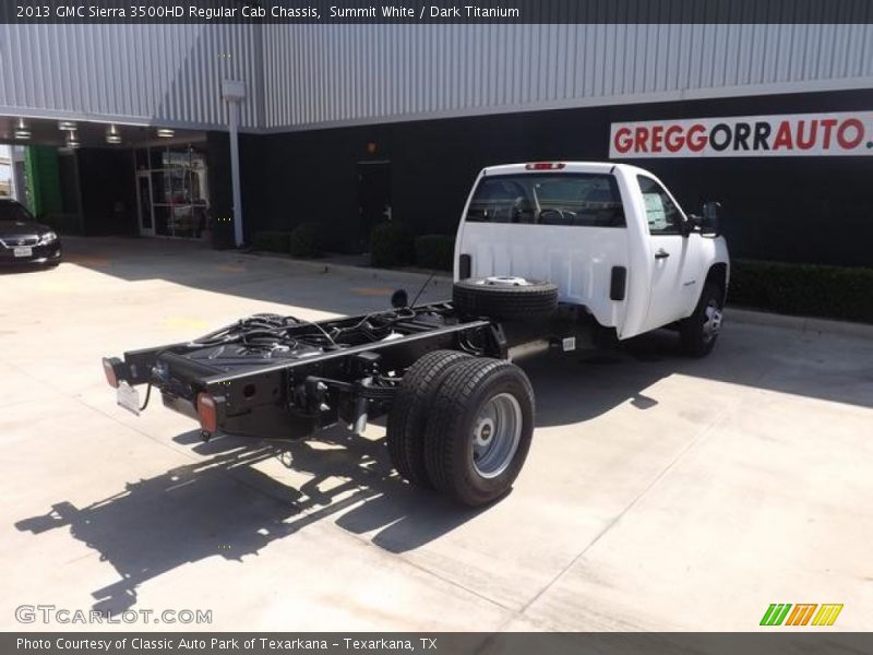 Summit White / Dark Titanium 2013 GMC Sierra 3500HD Regular Cab Chassis