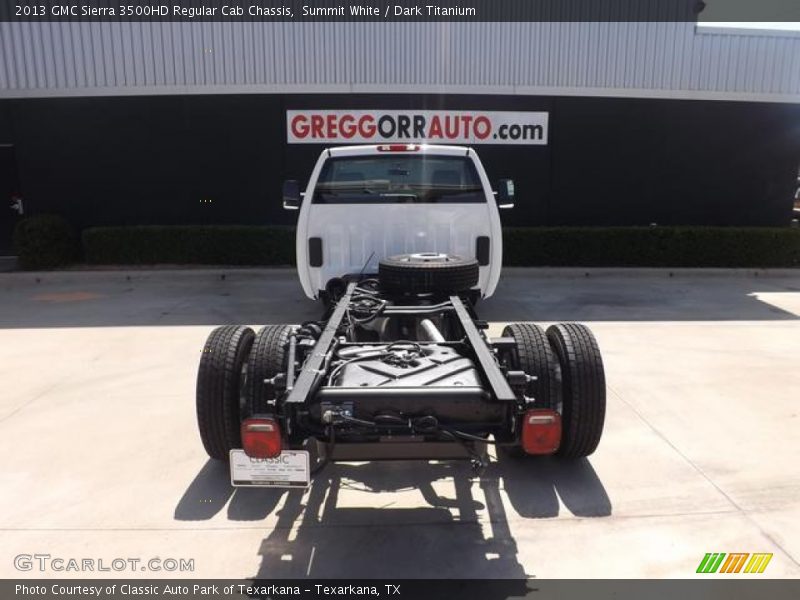Summit White / Dark Titanium 2013 GMC Sierra 3500HD Regular Cab Chassis
