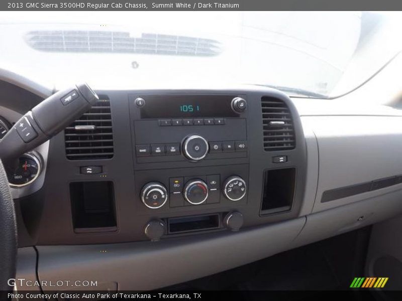 Summit White / Dark Titanium 2013 GMC Sierra 3500HD Regular Cab Chassis