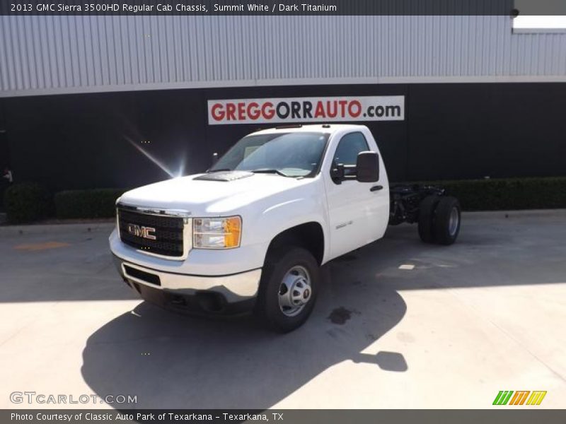 Summit White / Dark Titanium 2013 GMC Sierra 3500HD Regular Cab Chassis