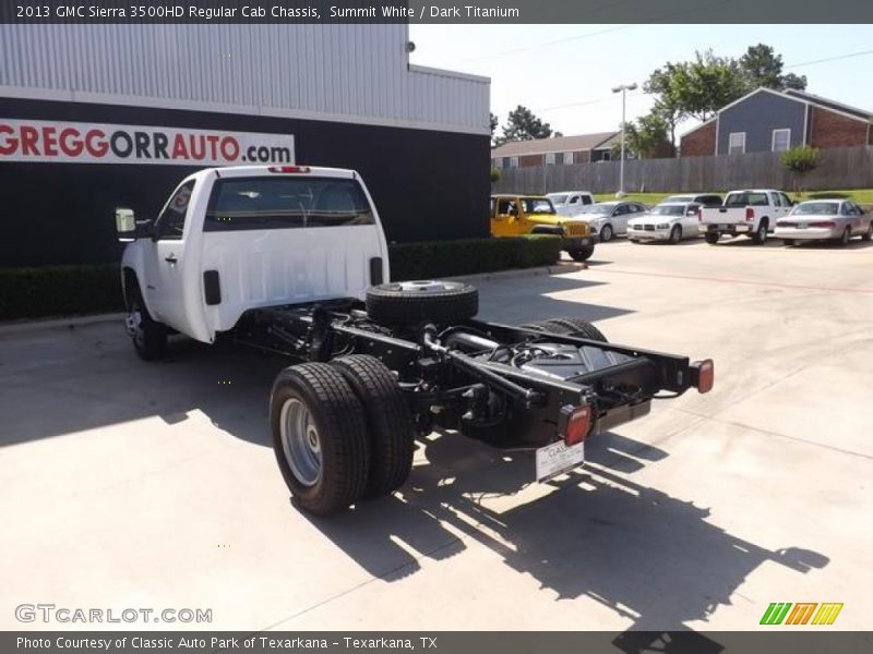 Summit White / Dark Titanium 2013 GMC Sierra 3500HD Regular Cab Chassis