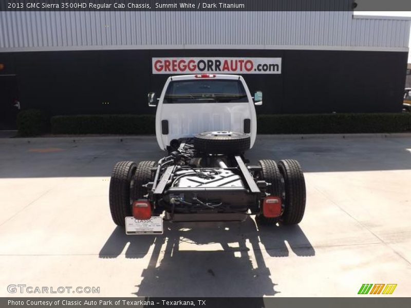 Summit White / Dark Titanium 2013 GMC Sierra 3500HD Regular Cab Chassis