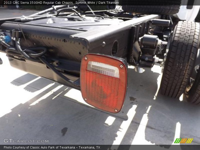 Summit White / Dark Titanium 2013 GMC Sierra 3500HD Regular Cab Chassis