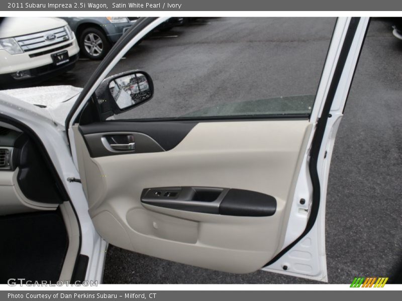 Satin White Pearl / Ivory 2011 Subaru Impreza 2.5i Wagon