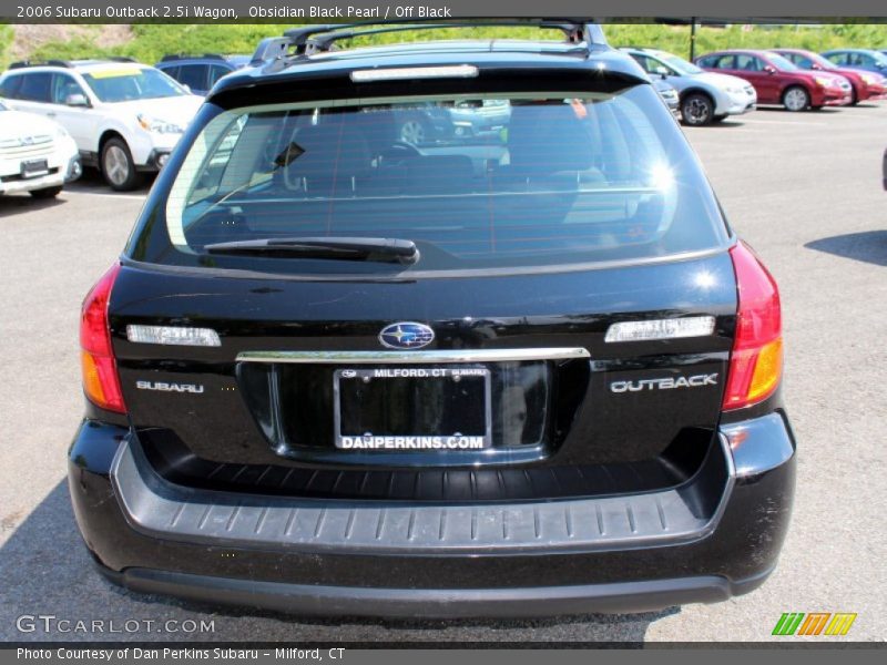 Obsidian Black Pearl / Off Black 2006 Subaru Outback 2.5i Wagon