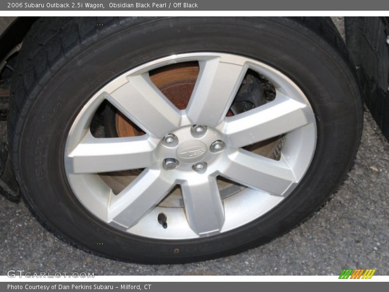 Obsidian Black Pearl / Off Black 2006 Subaru Outback 2.5i Wagon