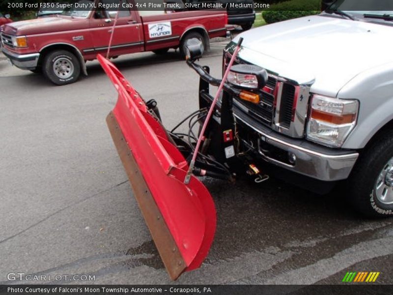 Silver Metallic / Medium Stone 2008 Ford F350 Super Duty XL Regular Cab 4x4 Plow Truck