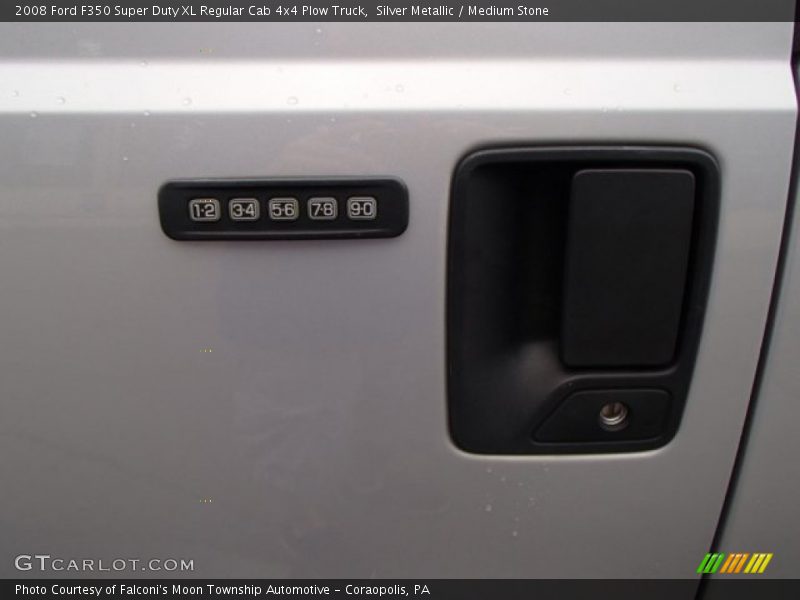 Silver Metallic / Medium Stone 2008 Ford F350 Super Duty XL Regular Cab 4x4 Plow Truck