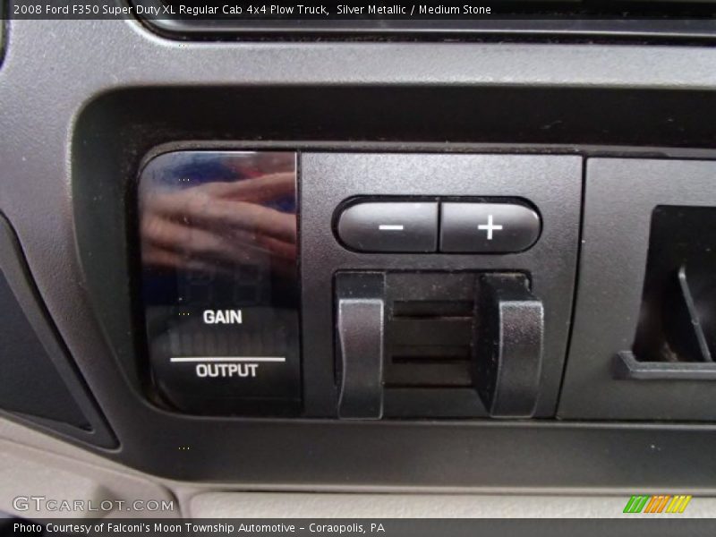 Controls of 2008 F350 Super Duty XL Regular Cab 4x4 Plow Truck