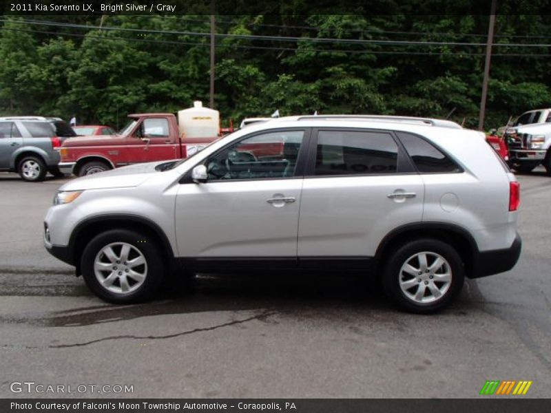 Bright Silver / Gray 2011 Kia Sorento LX